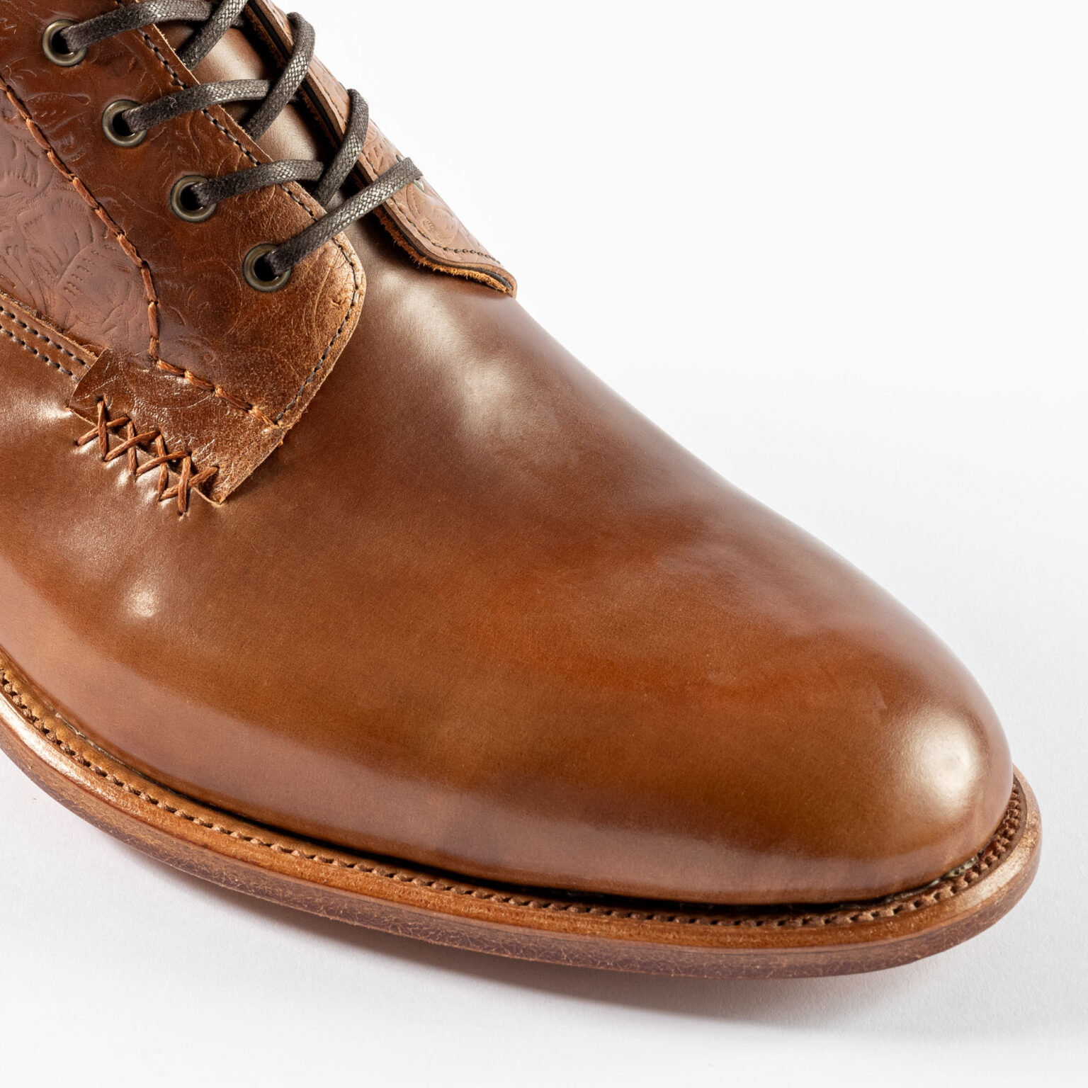 Closeup of vamp and toe of Daneville 'Komrade' WWI Boot in Bourbon Floral Horween Shell Cordovan