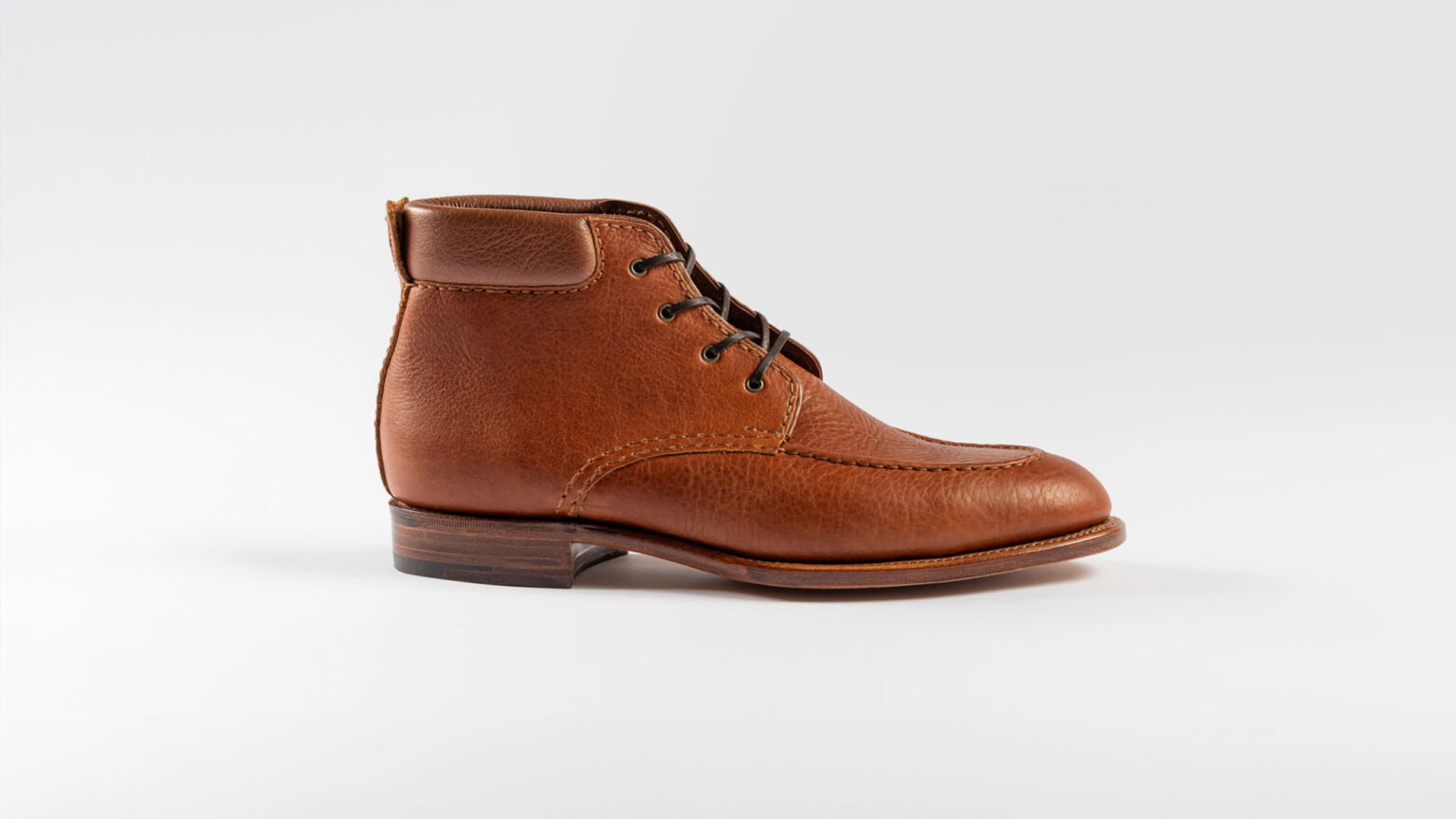 Side view of Foxley Padded Ankle Boot in Tan Horween Veg Tanned Bison