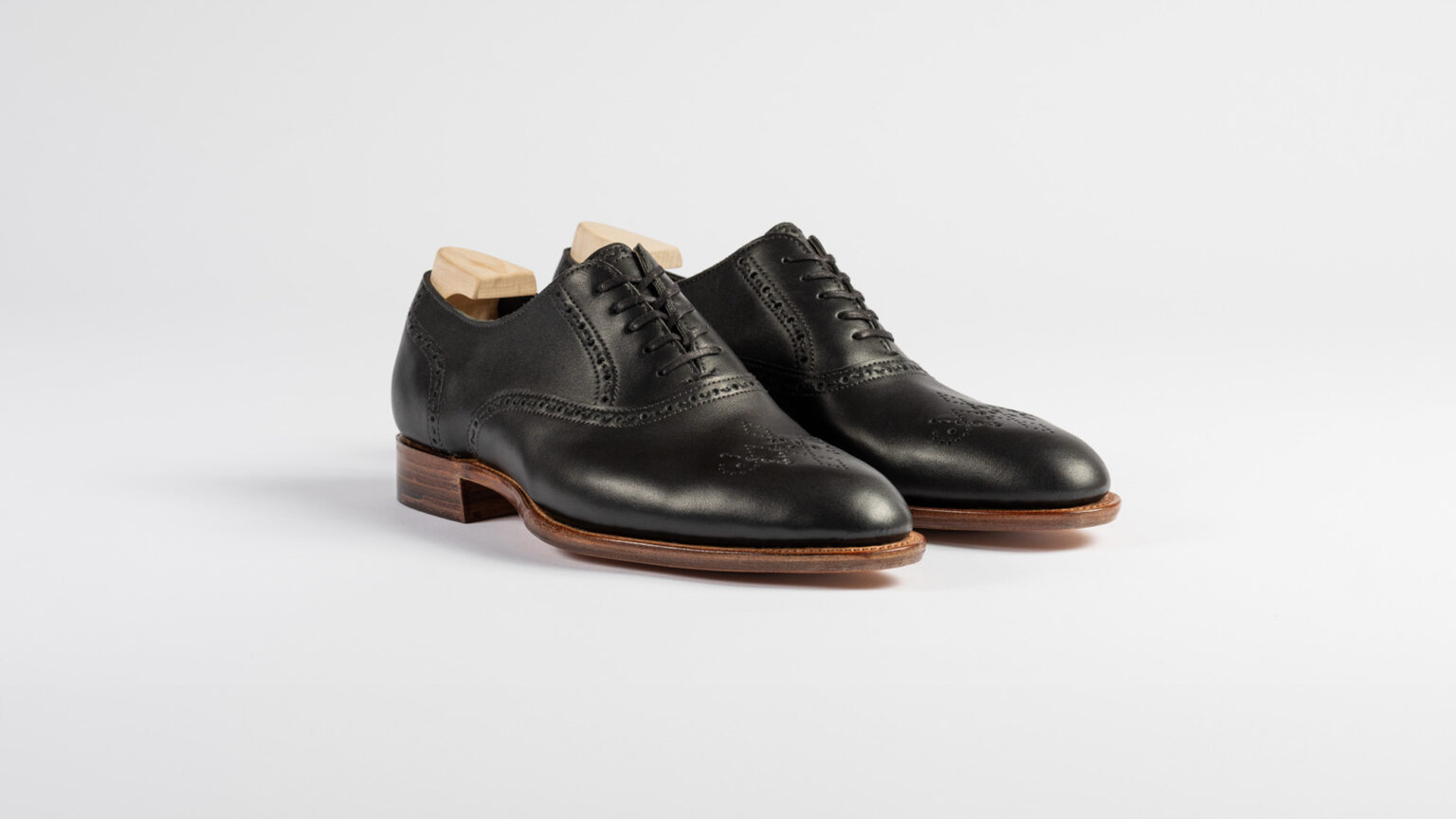 Redbourne Five Eyelet Oxford in Black J&FJ Baker English Calf